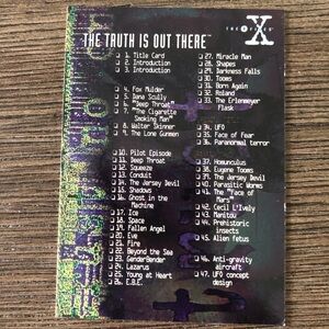 ’95 The X-Flies trading card: The Truth is Out There #72